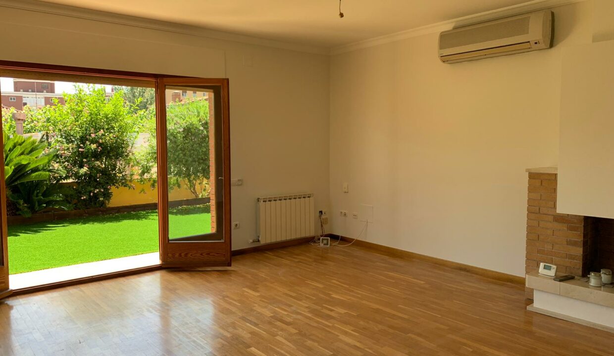28ea3e09-4378-42d8-accf-08efabeba032